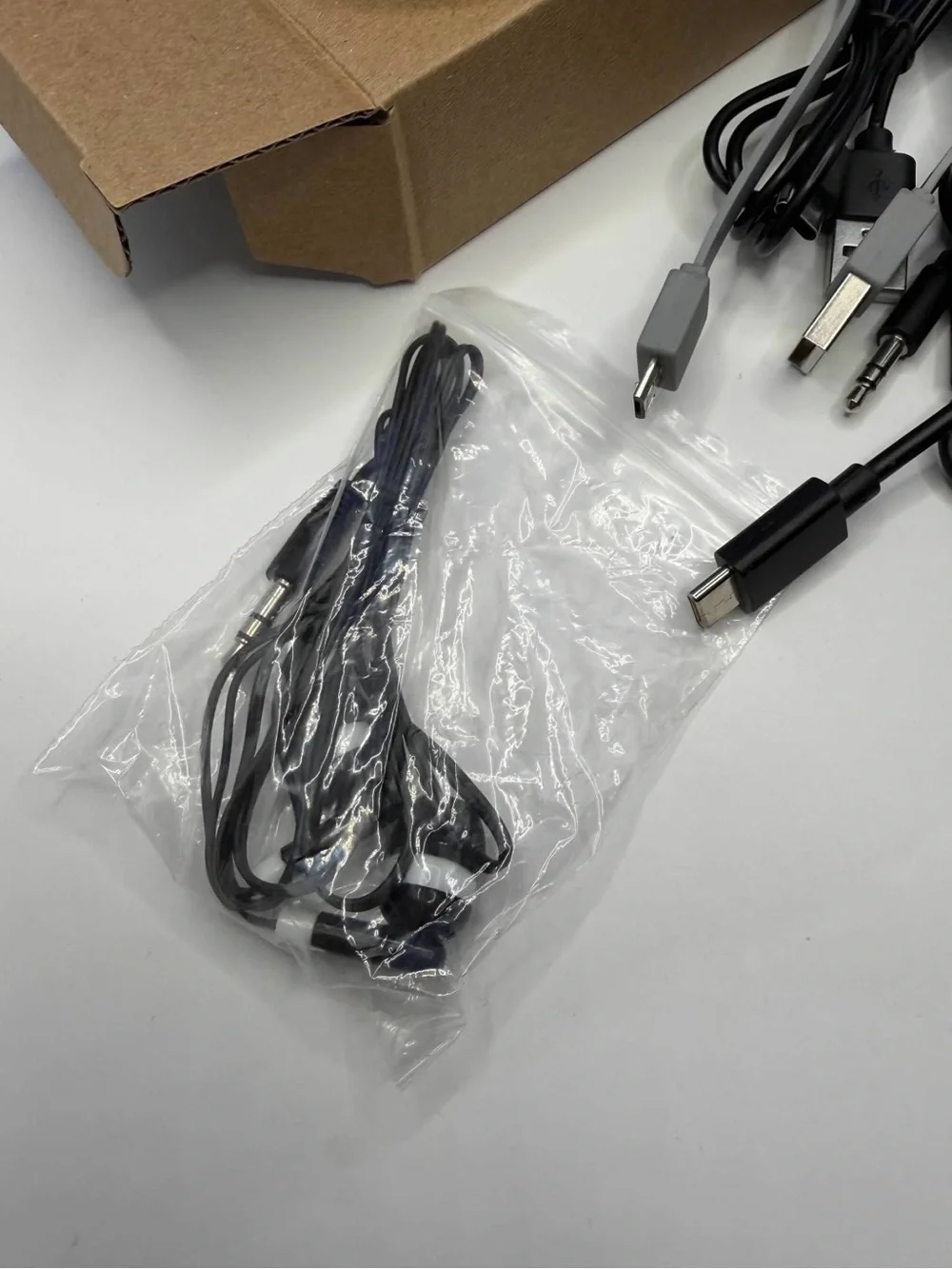 Computer Electronics Accessory Lot Wireless Mouse USB C Micro USB AUX Cables